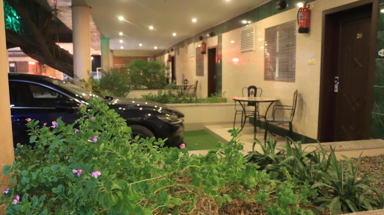 منتجع شاطئ العرب - خليج الرايس Rayyis Exterior photo