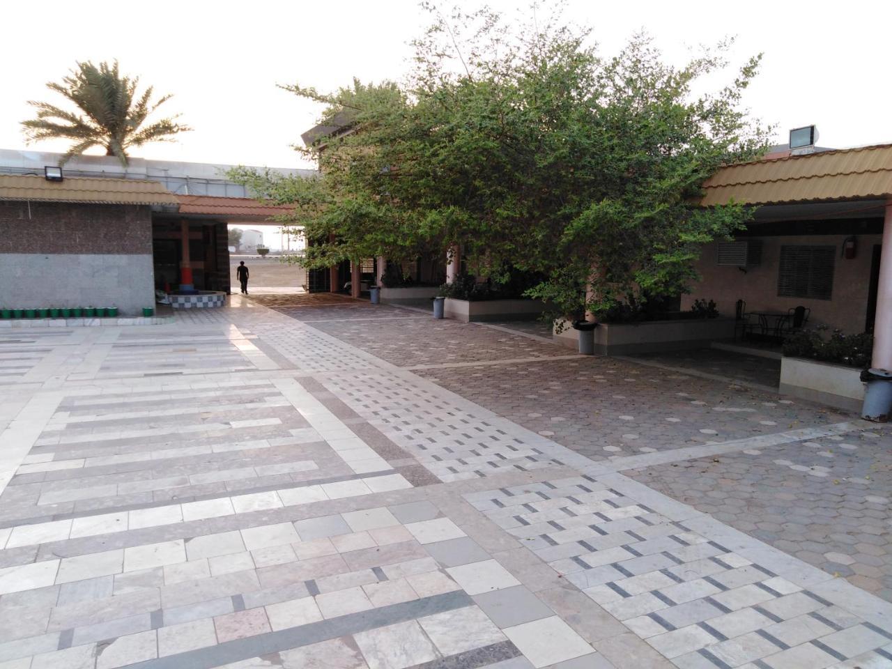 منتجع شاطئ العرب - خليج الرايس Rayyis Exterior photo